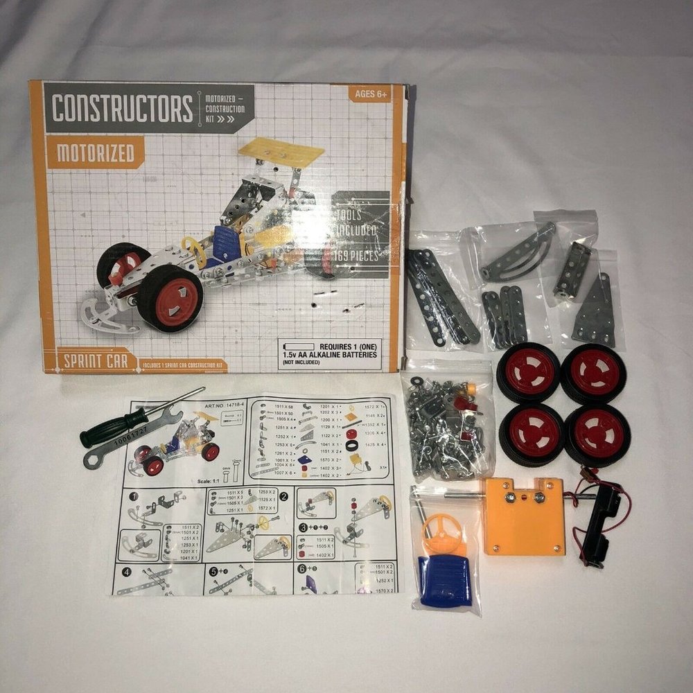 MOTORIZED SPRINT CAR construction kit NIB!!